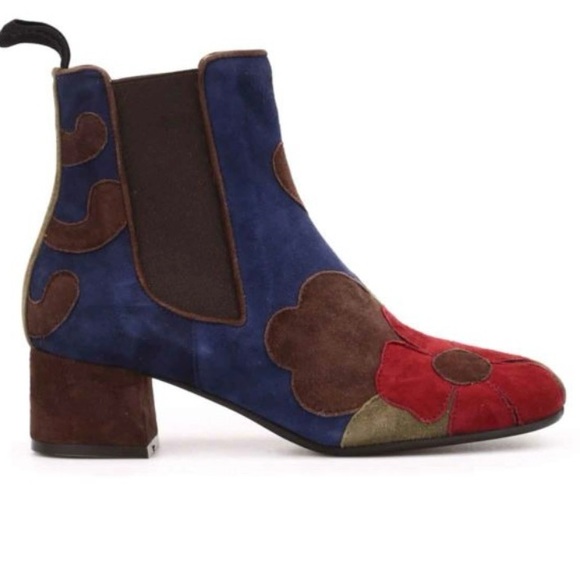 💥PRICE DROP💥 flowered suede Chelsea ankle boots